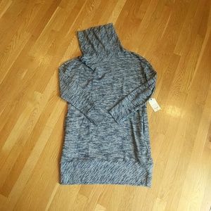 Cowl neck dress 👗